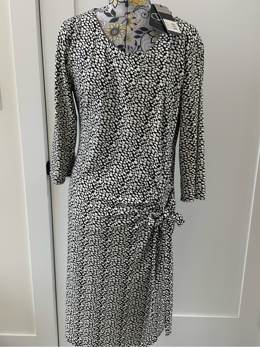 NWT Soft Black & White Tie-Side Midi Dress with Scoop Neck